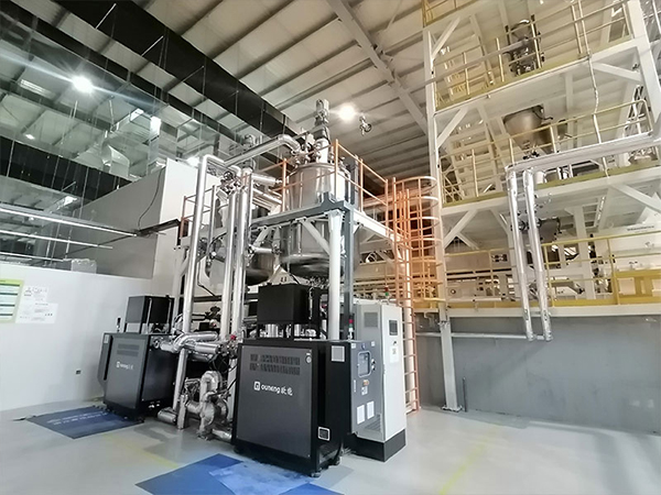 提高锂电池隔膜的质量选择隔膜材料模温机，让白油温度恒定