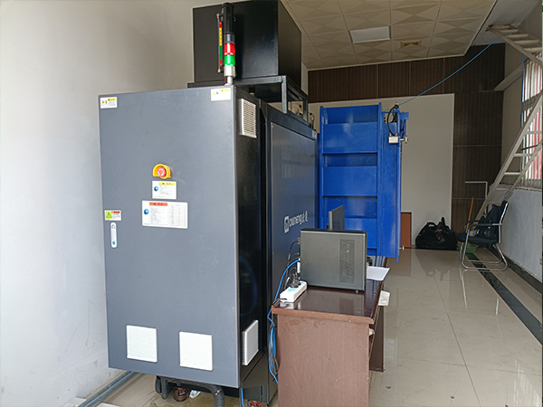 覆铜板专用模温机精准控温，易于操作