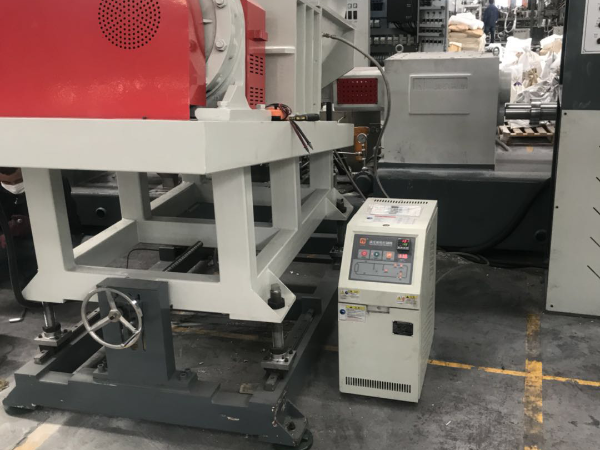 塑料挤出料筒加热，选「欧能」模温机智能品牌