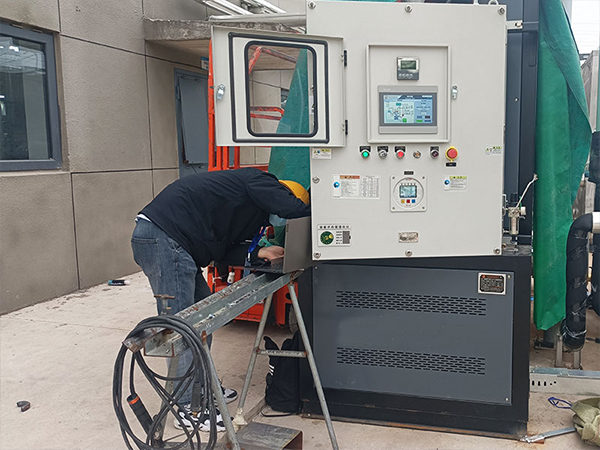 如何提高光刻胶的生产效率和质量？光刻胶控温防爆模温机