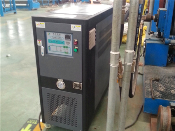 注塑行业怎么选择模温机？水式模温机是最佳选择