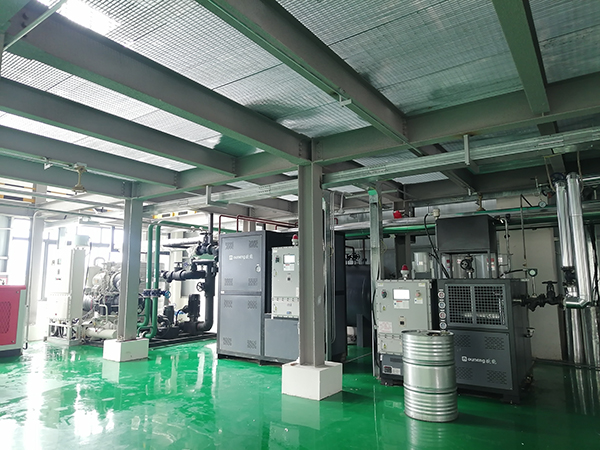 电加热导热油炉工作原理及特点，工业加热利器